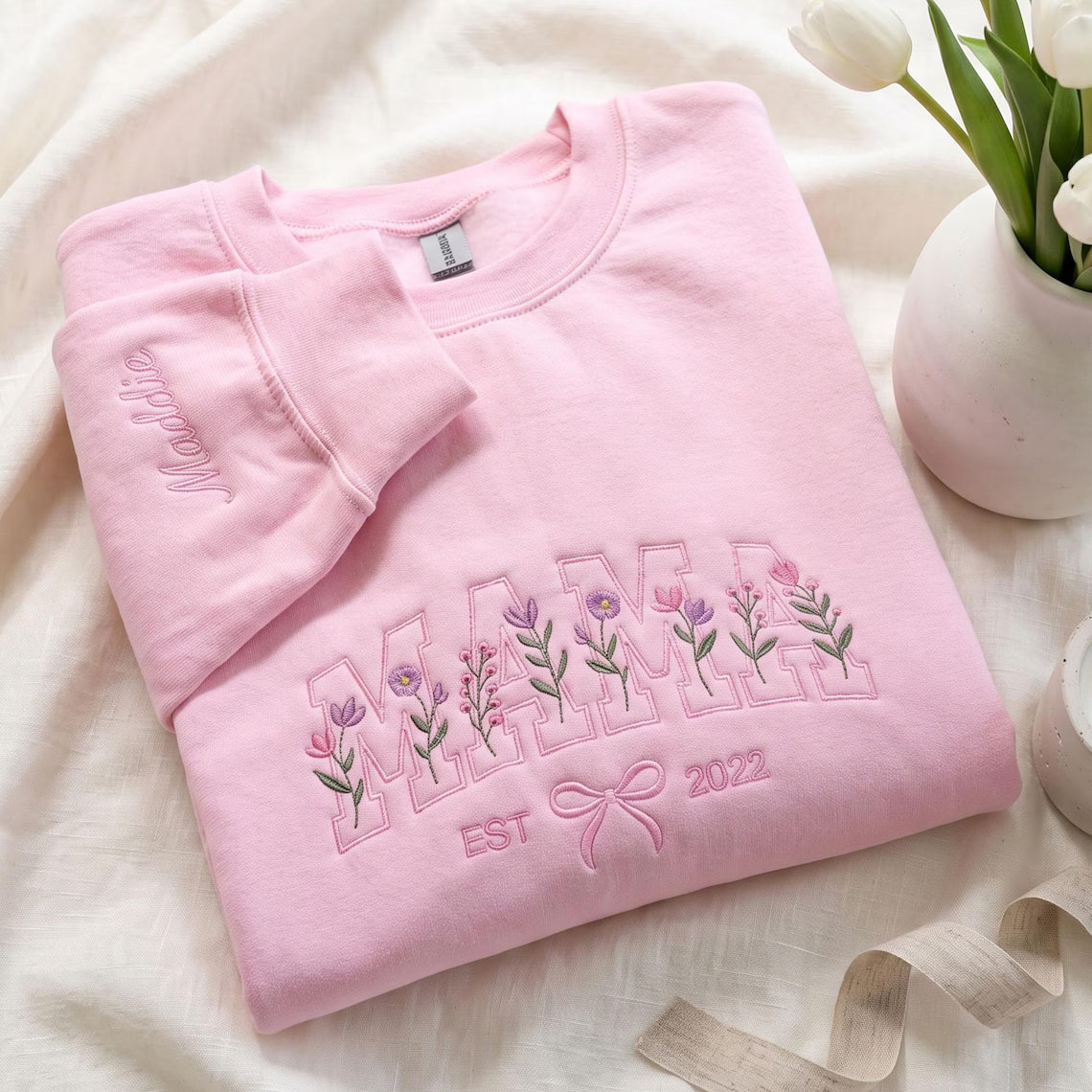 Custom Mama Embroidered Floral Sweatshirt,Mama Sweatshirt Embroidered,New Mom Sweatshirt,Gift For New Mom,Mother's Day Gift